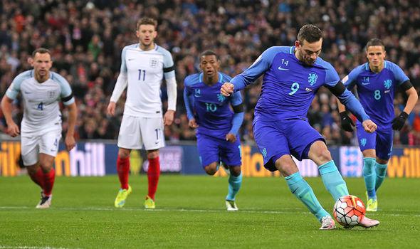 出现冷门 出现冷门