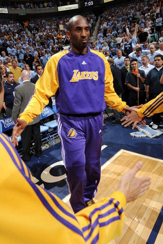 队内不可或 队内不可或